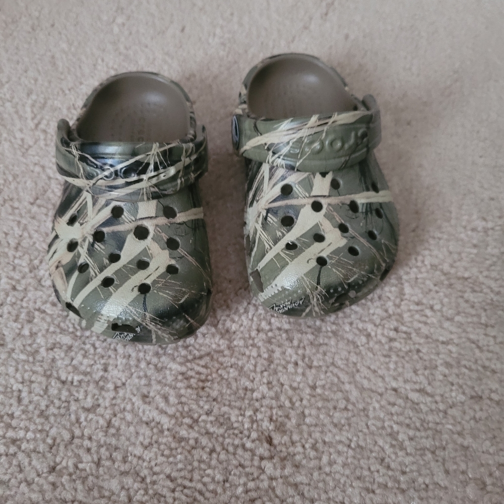 Baby Crocs size 3